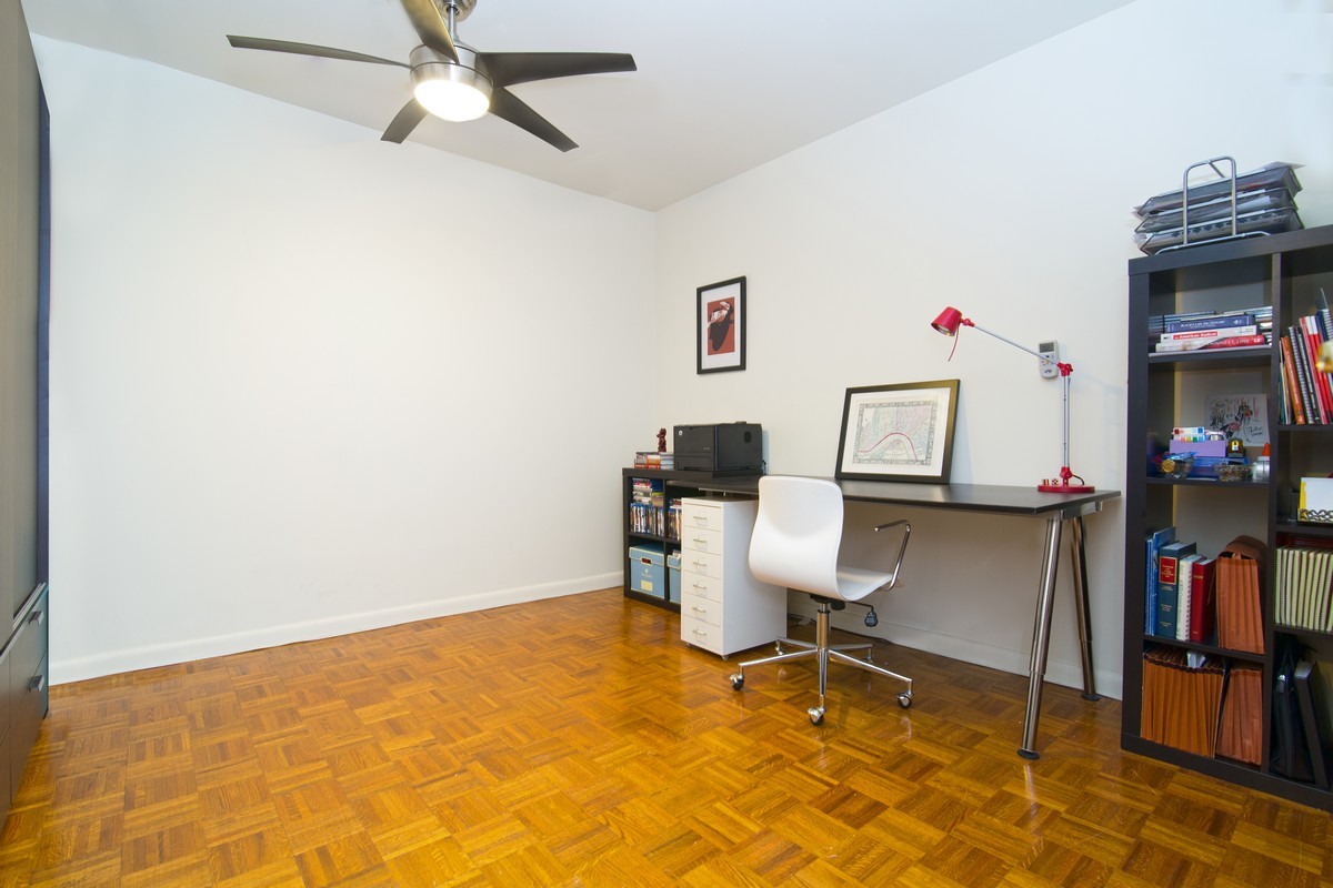 402 East 90th Street, Unit 5D Manhattan, NY 10128 - Photo 4 of 7
