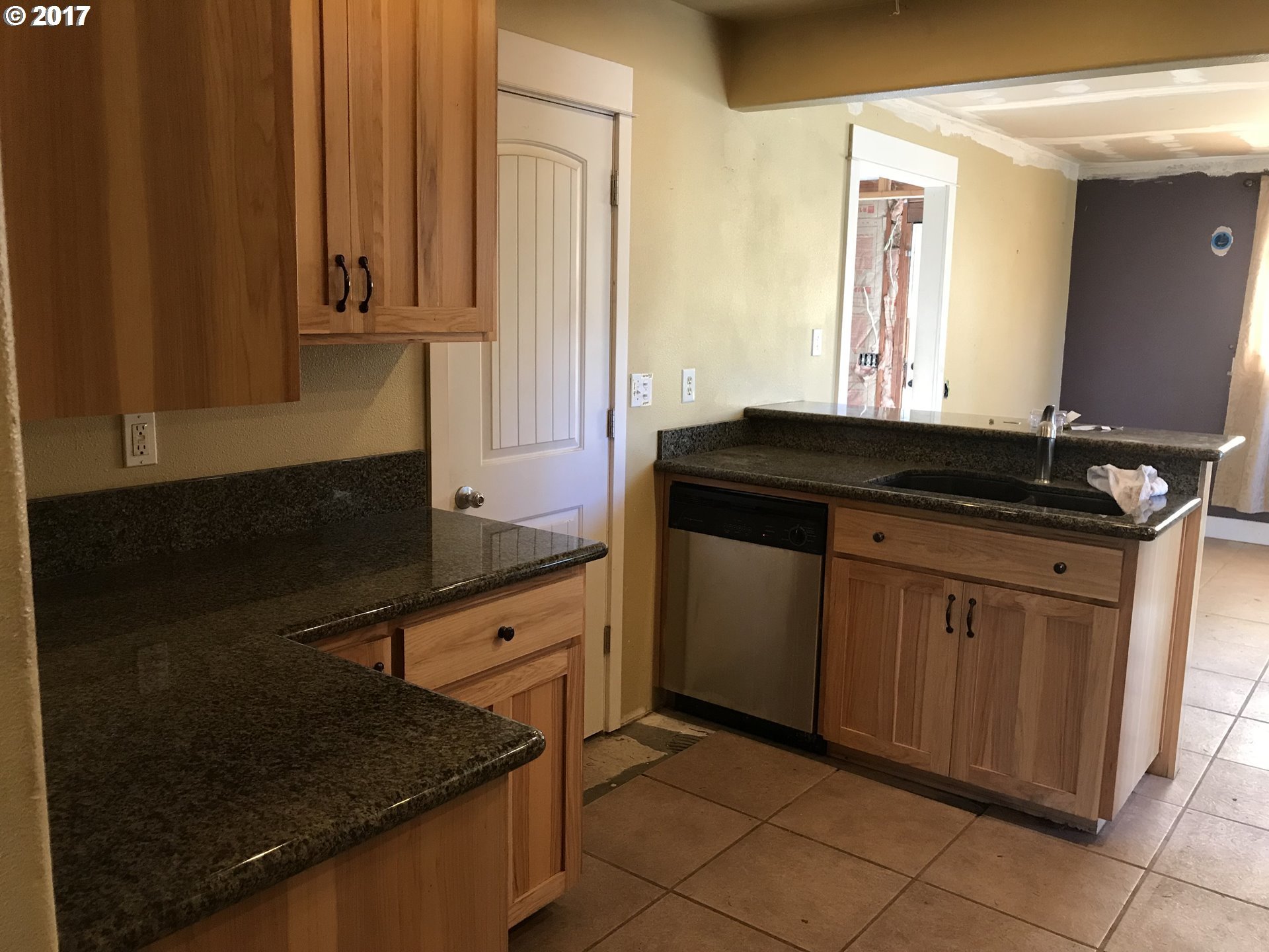 41144 Southwest Laurelwood Road Gaston, OR 97119 - Photo 5 of 11