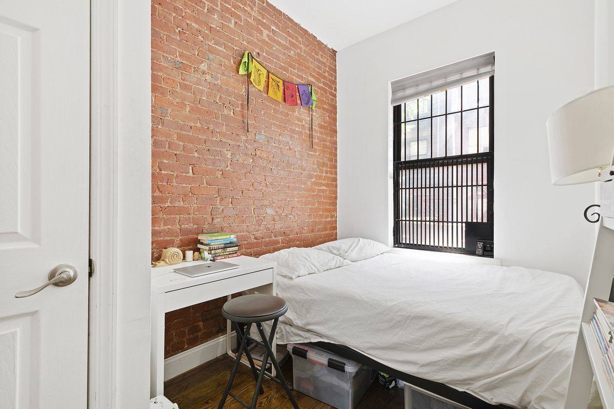 24 St Marks Place, Unit 10 Manhattan, NY 10003 - Photo 3 of 5