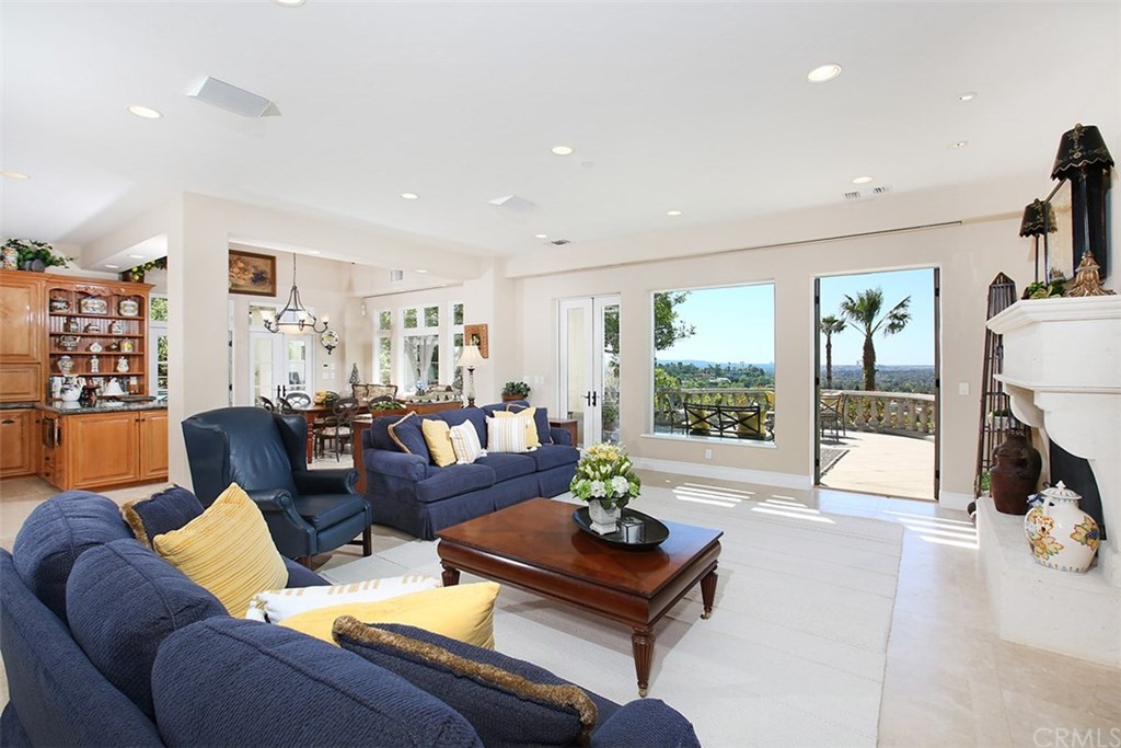 1622 Kensing Lane North Tustin, CA 92705 - Photo 10 of 40