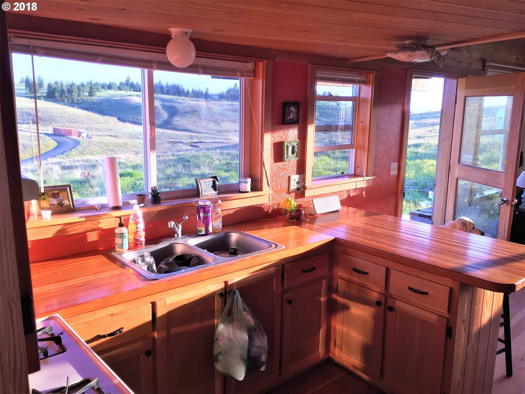 49 Morris Road Lyle, WA 98635 - Photo 6 of 12 Gallery Image 6