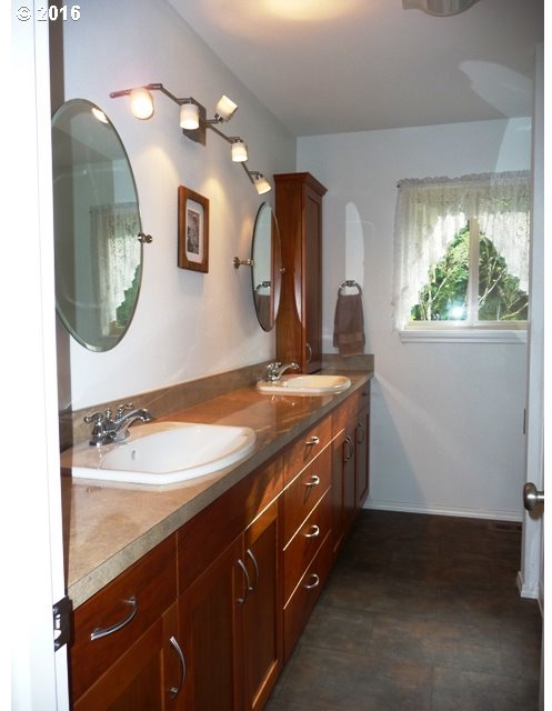 2181 Kalama River Road Kalama, WA 98625 - Photo 6 of 24 Gallery Image 6