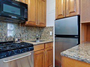 342 East 50th Street, Unit 2B Manhattan, NY 10022 - Photo 2 of 6