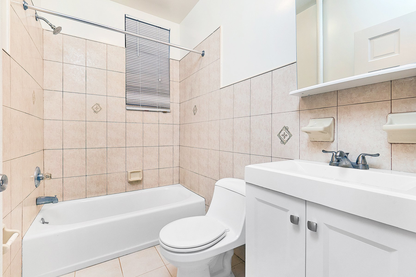 160 Wadsworth Avenue, Unit 203 Manhattan, NY 10033 - Photo 4 of 5