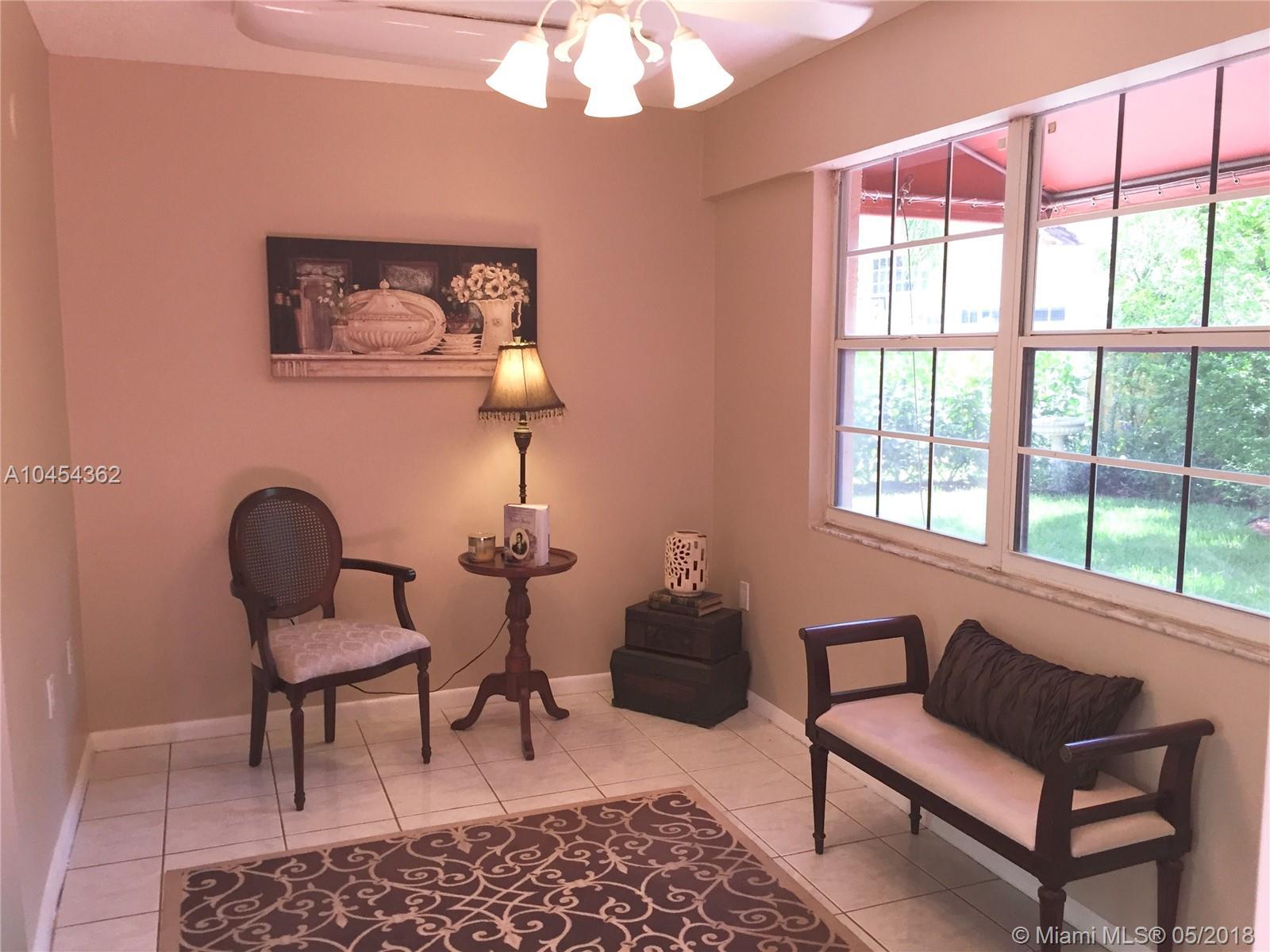 1225 Seabay Road Weston, FL 33326 - Photo 14 of 25 Gallery Image 14