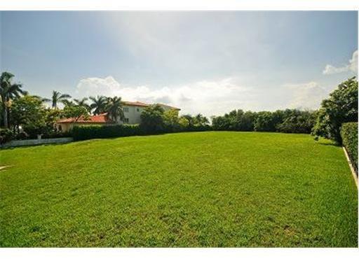 820 Mashta Place Key Biscayne, FL 33149 - Photo 6 of 9