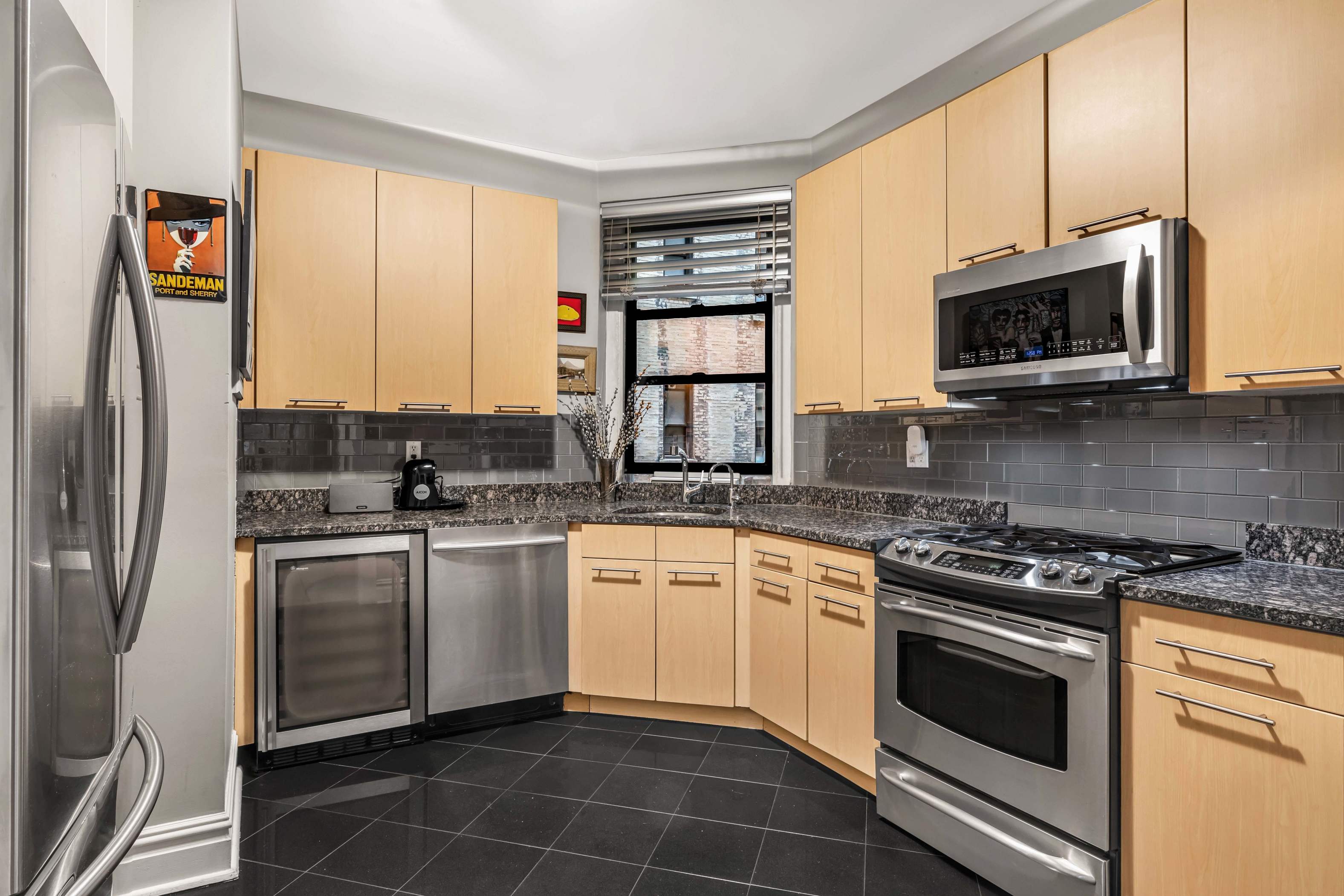 340 West 86th Street, Unit 4A Manhattan, NY 10024 - Photo 2 of 13