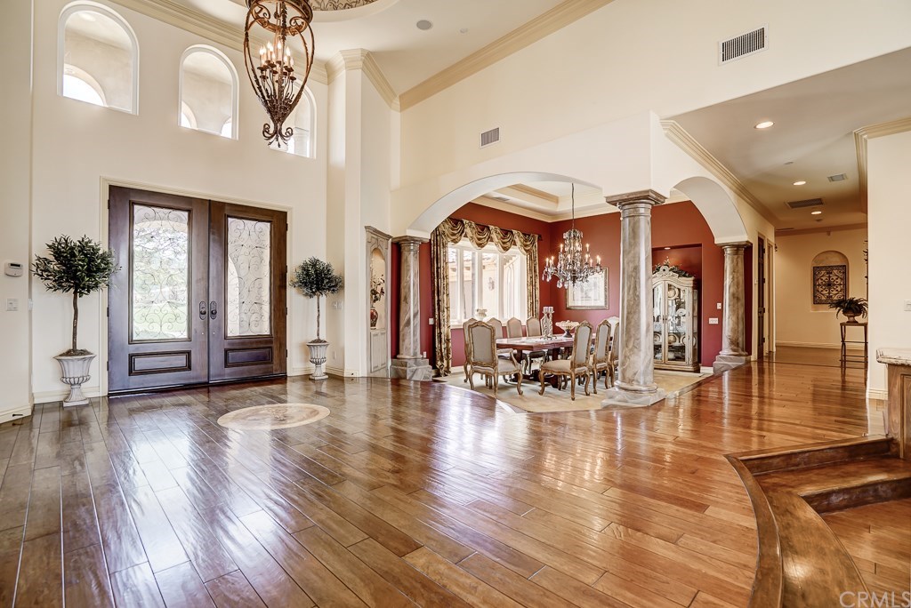 5902 Claridge Drive Riverside, CA 92506 - Photo 12 of 65