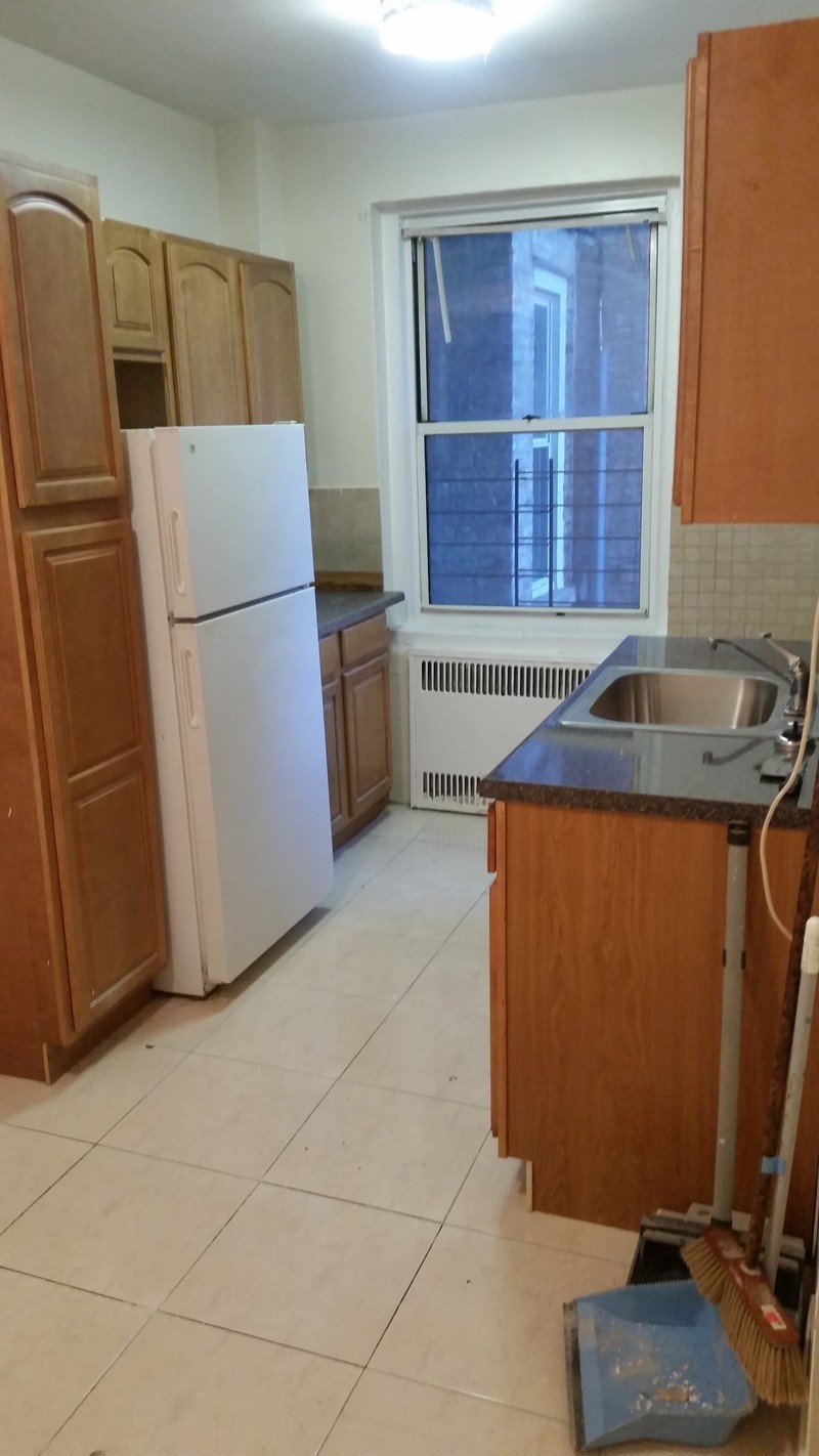 100 Avenue P, Unit 3E Brooklyn, NY 11204 - Photo 1 of 8