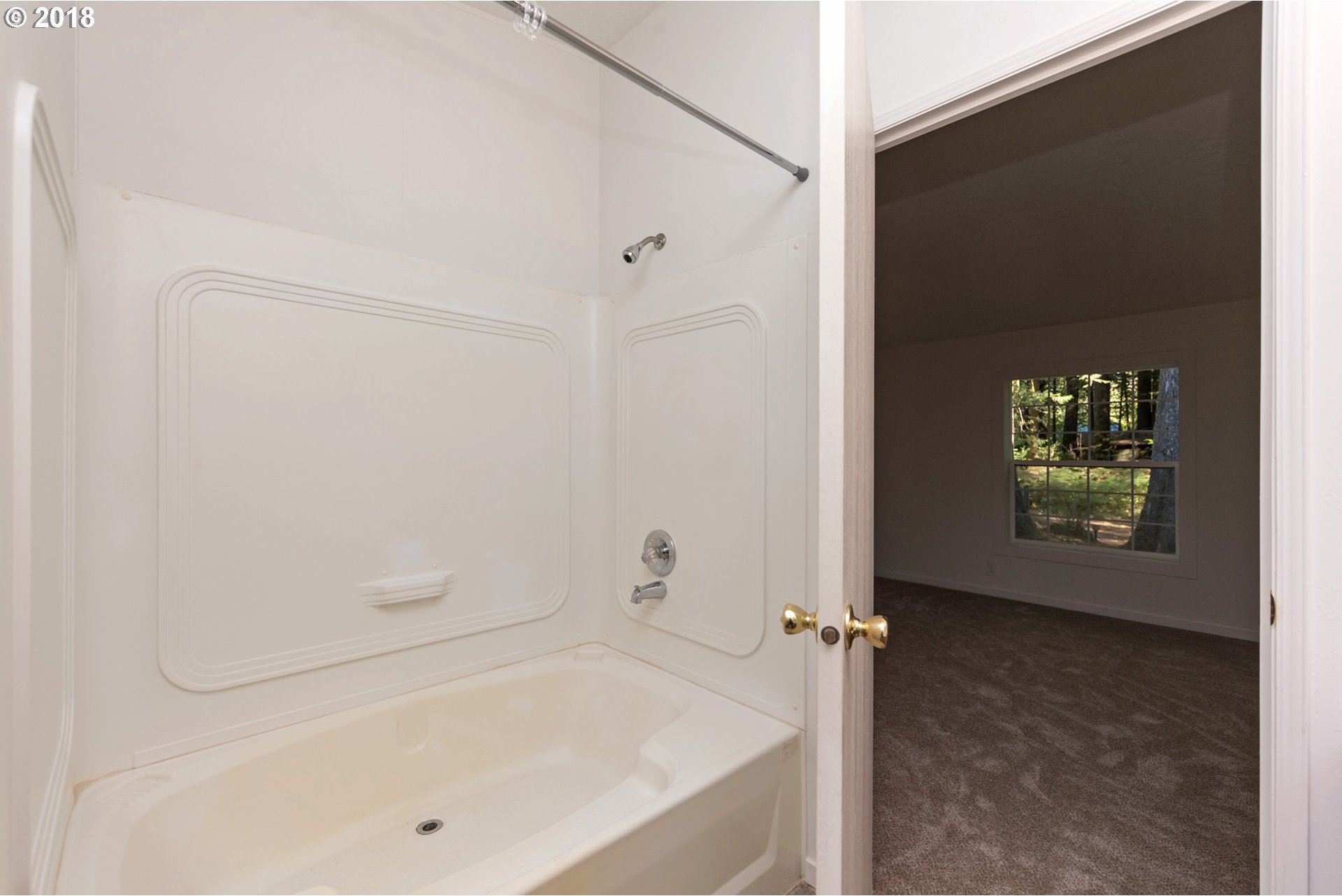 24899 East Hillview Drive Rhododendron, OR 97049 - Photo 19 of 31 Gallery Image 19