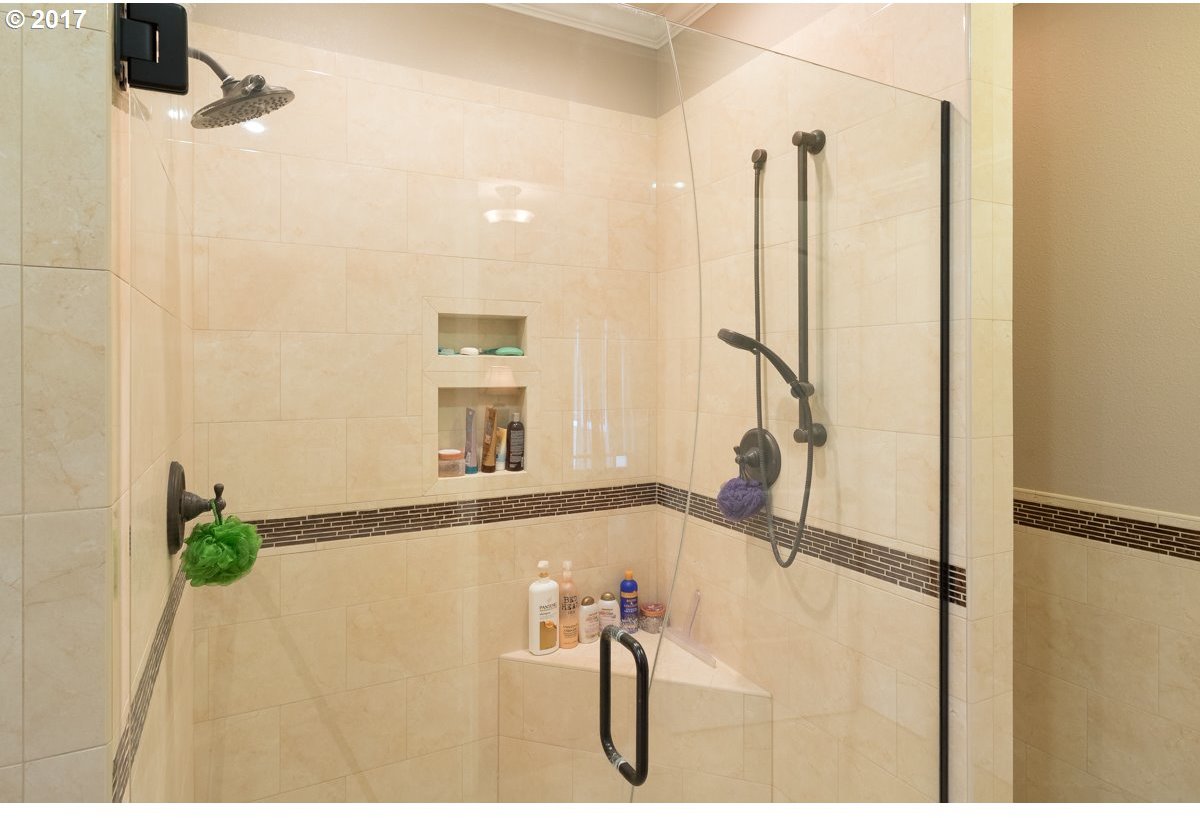 3465 Del Rio Road Roseburg, OR 97471 - Photo 13 of 30 Gallery Image 13