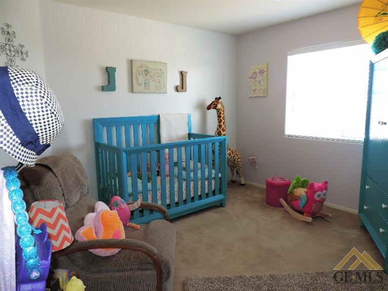 8910 Rockefeller Street Bakersfield, CA 93311 - Photo 11 of 27 Gallery Image 11