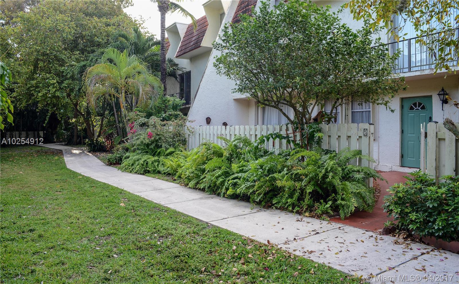 1655 Northeast 115th Street, Unit 5B Miami, FL 33181 - Photo 13 of 19