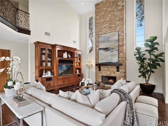 $2,842,000 | 511 Fullerton Avenue, Newport Beach, CA 92663