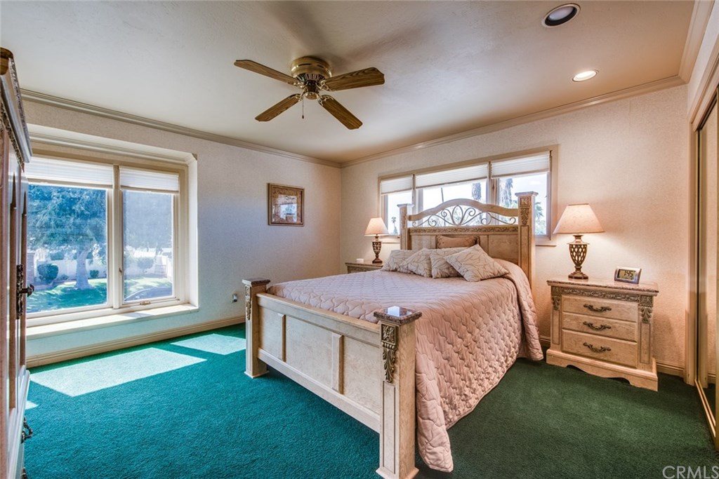 2001 Cypress Point Drive Corona, CA 92882 - Photo 36 of 62 Largest of the upstairs guest bedrooms with window seat and vanity nook