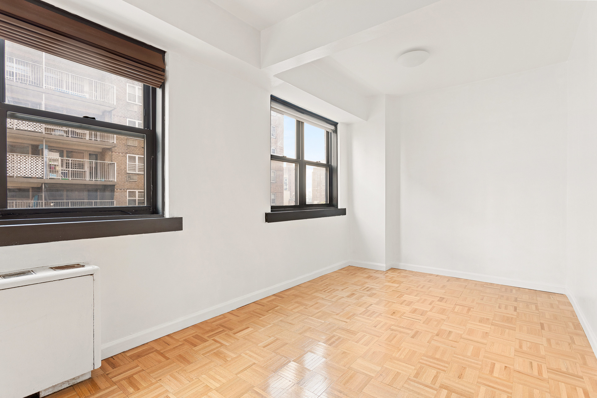 235 East 87th Street, Unit 9E Manhattan, NY 10128 - Photo 6 of 11