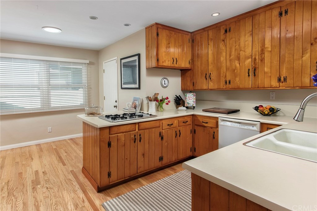 461 Cabrillo Street Costa Mesa, CA 92627 - Photo 9 of 17