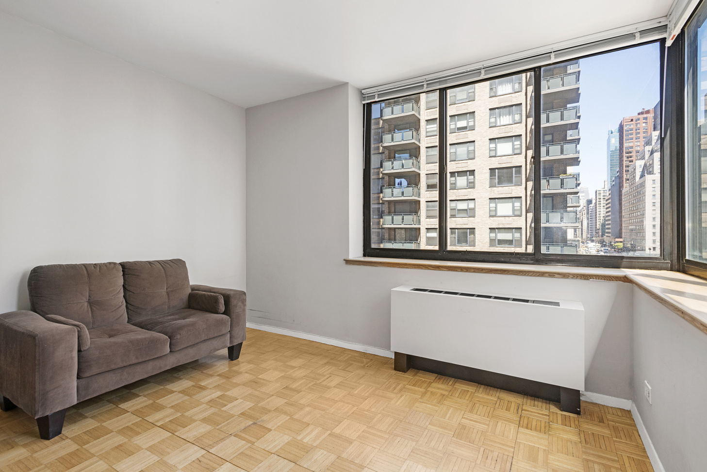 250 East 40th Street, Unit 7E Manhattan, NY 10016 - Photo 4 of 10