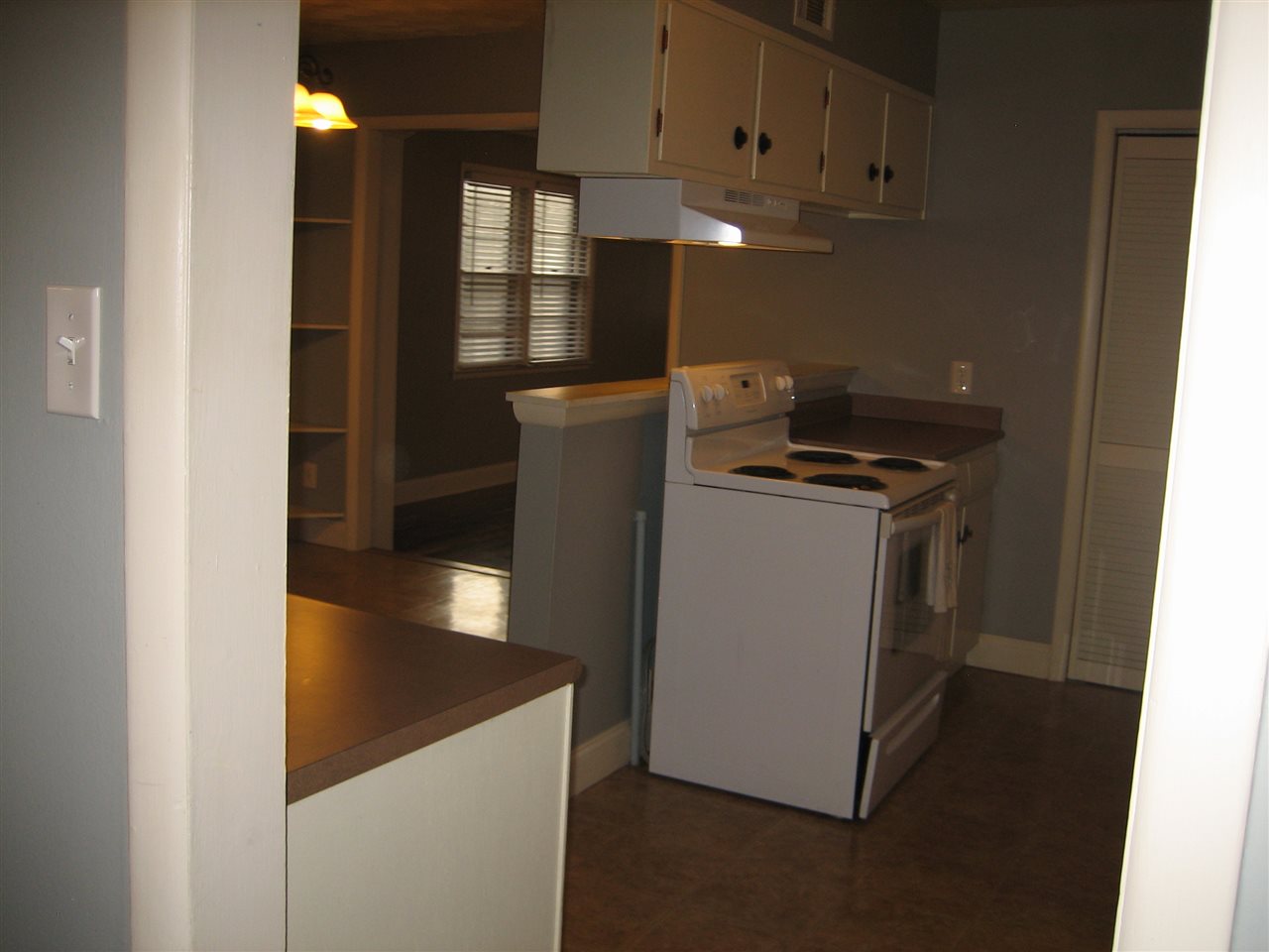 1533 Delmont Road Memphis, TN 38117 - Photo 9 of 14