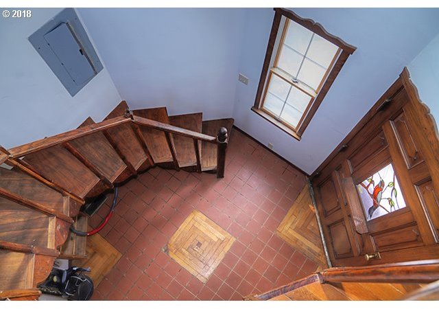 1098 Hogum Creek Road Azalea, OR 97410 - Photo 12 of 32 Gallery Image 12