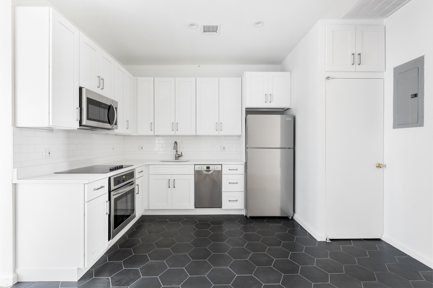 221 East 59th Street, Unit PH Manhattan, NY 10022 - Photo 3 of 11