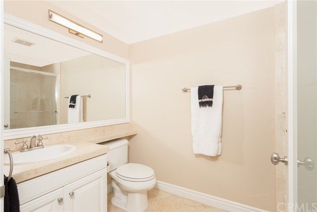 $1,259,000 | 1000 East Ocean Boulevard, Unit 301, Long Beach, CA 90802