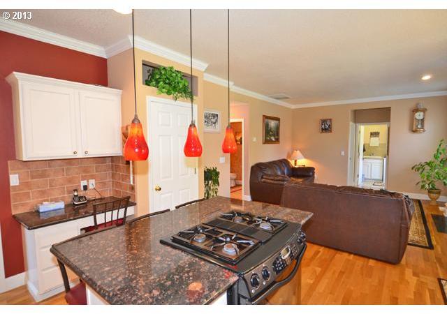 12692 Southwest Canvasback Way Beaverton, OR 97007 - Photo 7 of 16 Gallery Image 7