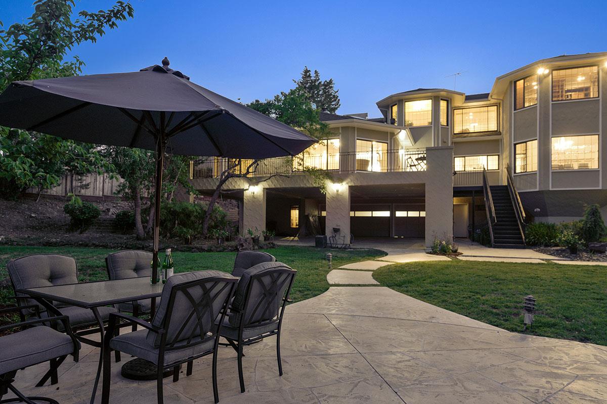 760 Darrell Road Hillsborough, CA 94010 - Photo 90 of 98