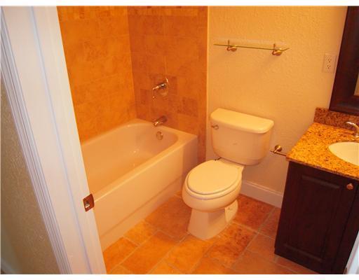 8020 Southwest 13th Terrace Miami, FL 33144 - Photo 9 of 14