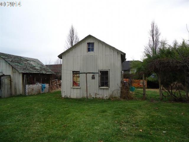 2173 Lower River Road Grants Pass, OR 97526 - Photo 3 of 10 Gallery Image 3