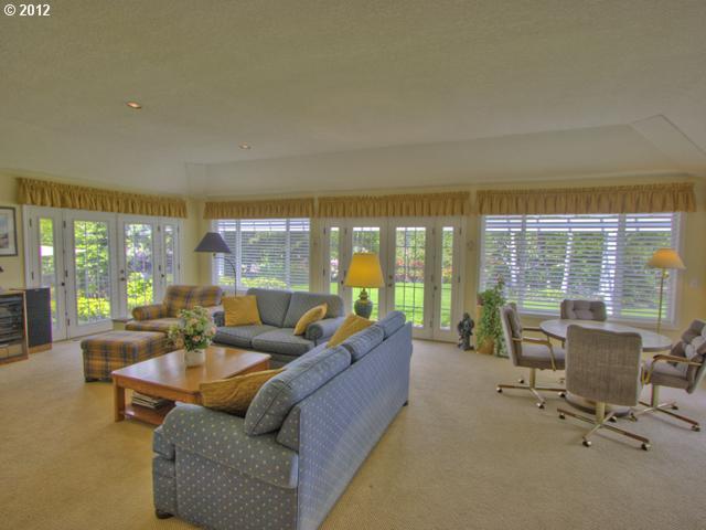 3138 Northeast Jackson Rd Loop Hillsboro, OR 97124 - Photo 4 of 16 Gallery Image 4