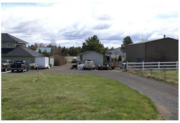 61754 Wickiup Road Bend, OR 97702 - Photo 3 of 13