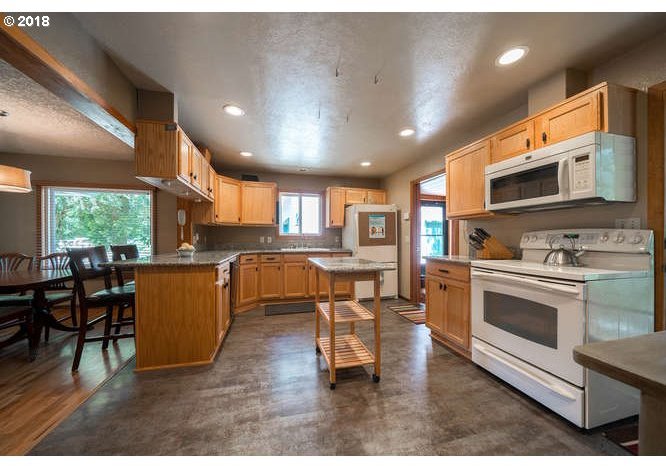 30022 Northeast Stauffer Road Camas, WA 98607 - Photo 29 of 31