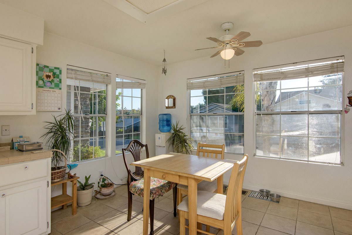 1113 Cottontail Road Vista, CA 92081 - Photo 9 of 25 Gallery Image 9