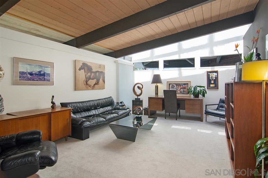 807 La Jolla Rancho Road La Jolla, CA 92037 - Photo 13 of 25