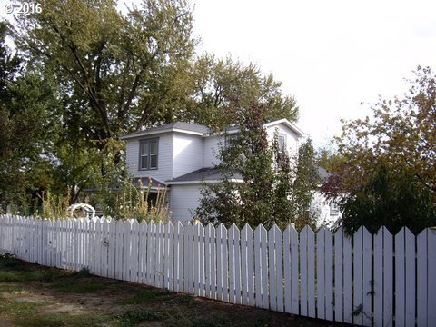 313 Cleveland Street Helix, OR 97835 - Photo 6 of 32 Gallery Image 6