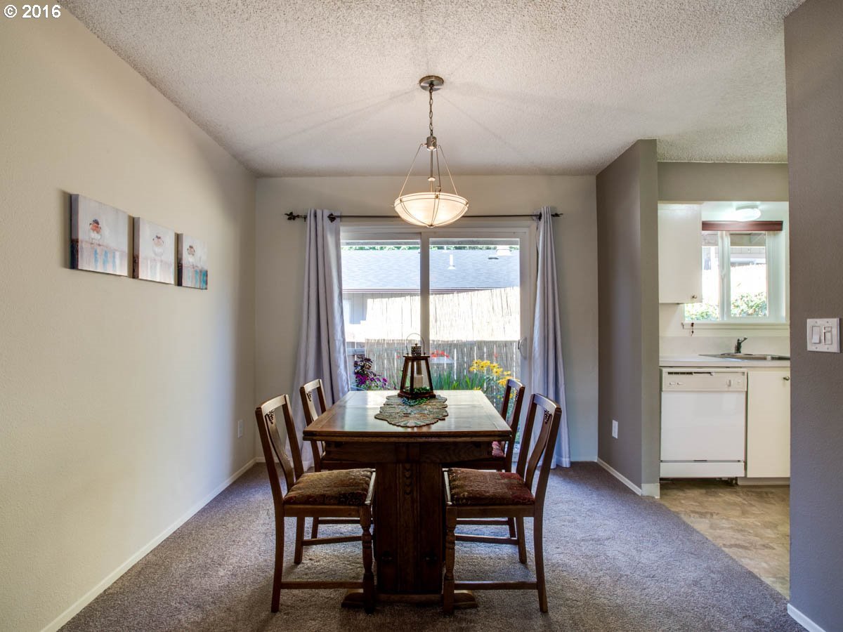 2681 Southwest Spring Garden Street Portland, OR 97219 - Photo 5 of 31 Gallery Image 5