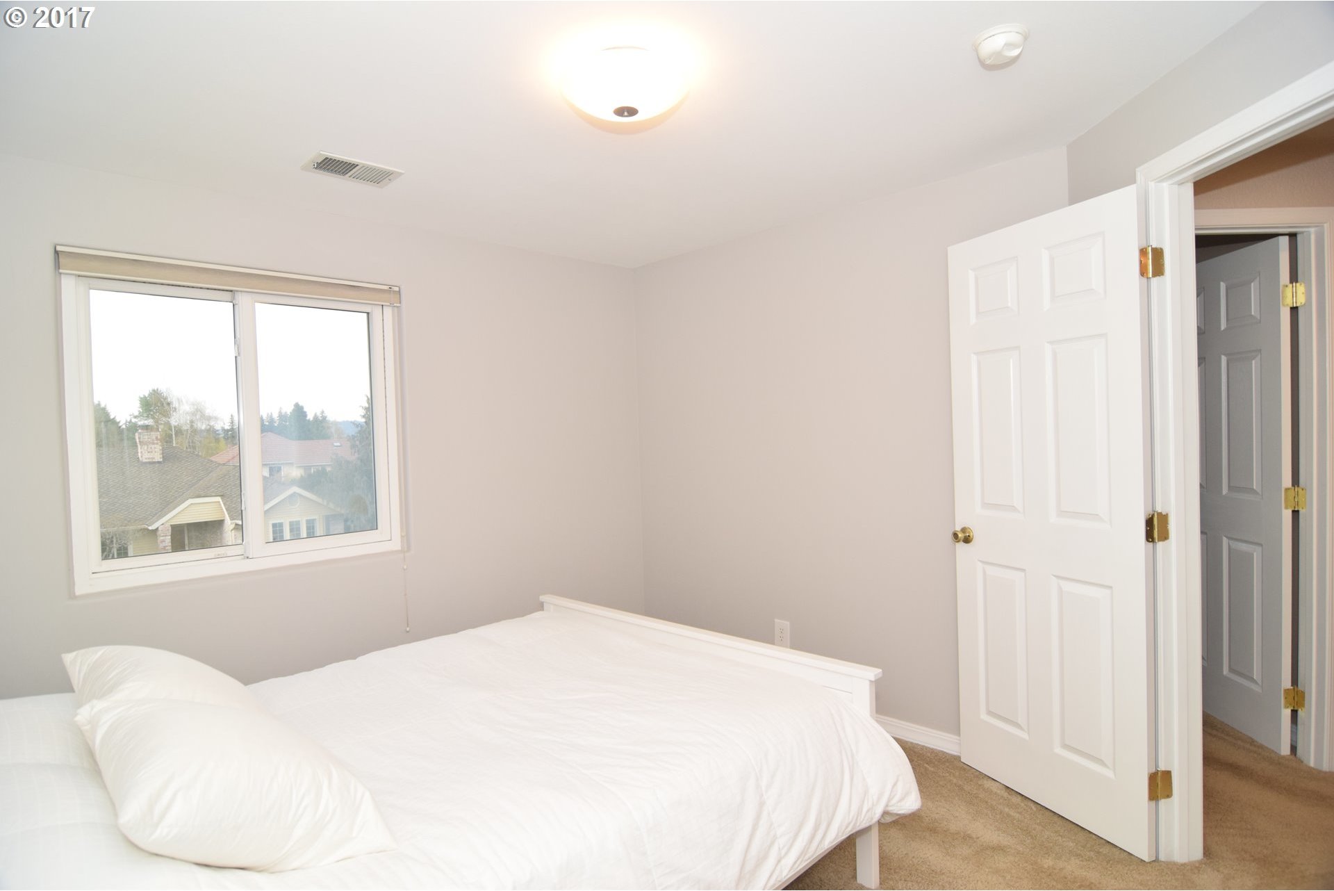 13136 Southwest Chimney Ridge Street Tigard, OR 97223 - Photo 18 of 27 Gallery Image 18