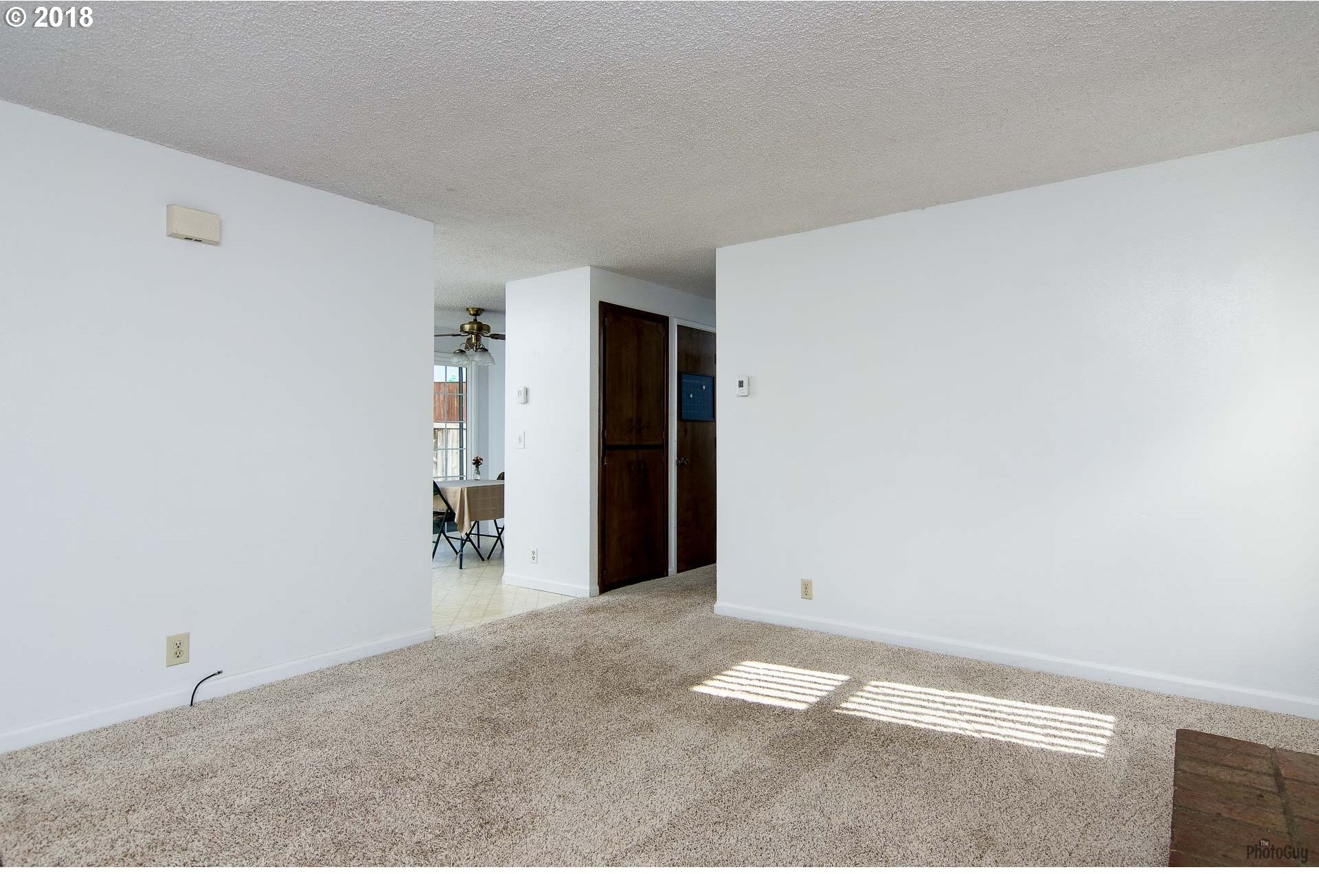 543 Panda Loop Eugene, OR 97401 - Photo 12 of 27 Gallery Image 12