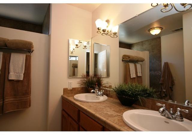 11218 Manzanita Road Lakeside, CA 92040 - Photo 9 of 23 Gallery Image 9