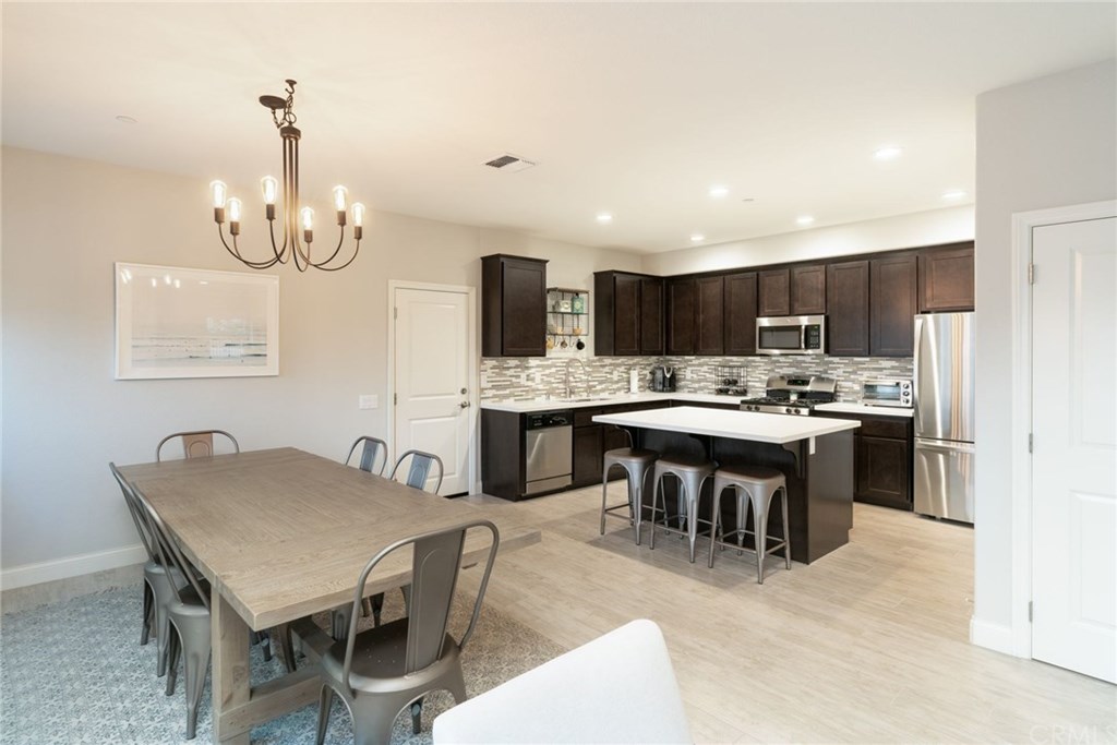 9360 Riberena Circle Atascadero, CA 93422 - Photo 4 of 21