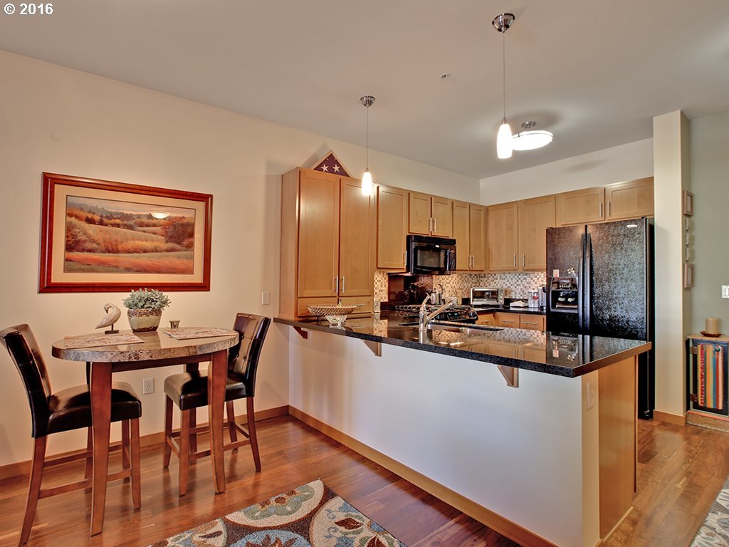 2335 Northwest Raleigh Street, Unit 119 Portland, OR 97210 - Photo 3 of 16 Gallery Image 3