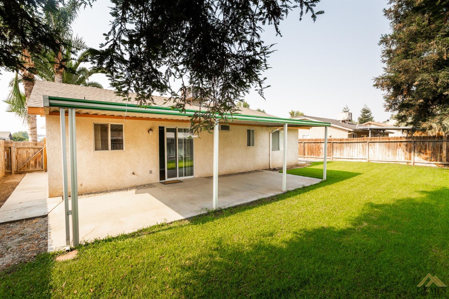 4420 Oregano Road Bakersfield, CA 93313 - Photo 17 of 24 Gallery Image 17