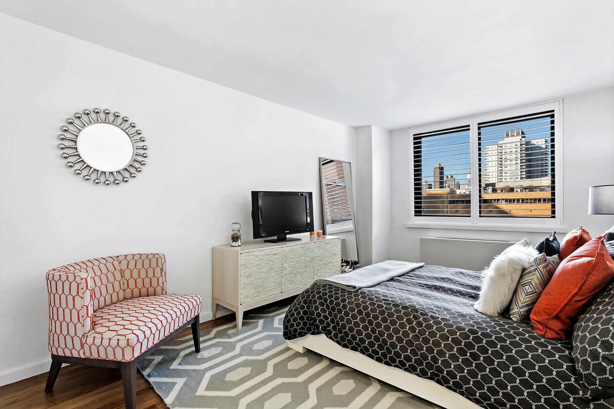 515 East 72nd Street, Unit 11C Manhattan, NY 10021 - Photo 4 of 18