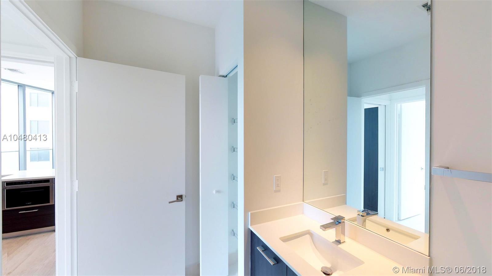 55 Southwest 9th Street, Unit LPH4408 Miami, FL 33130 - Photo 23 of 56