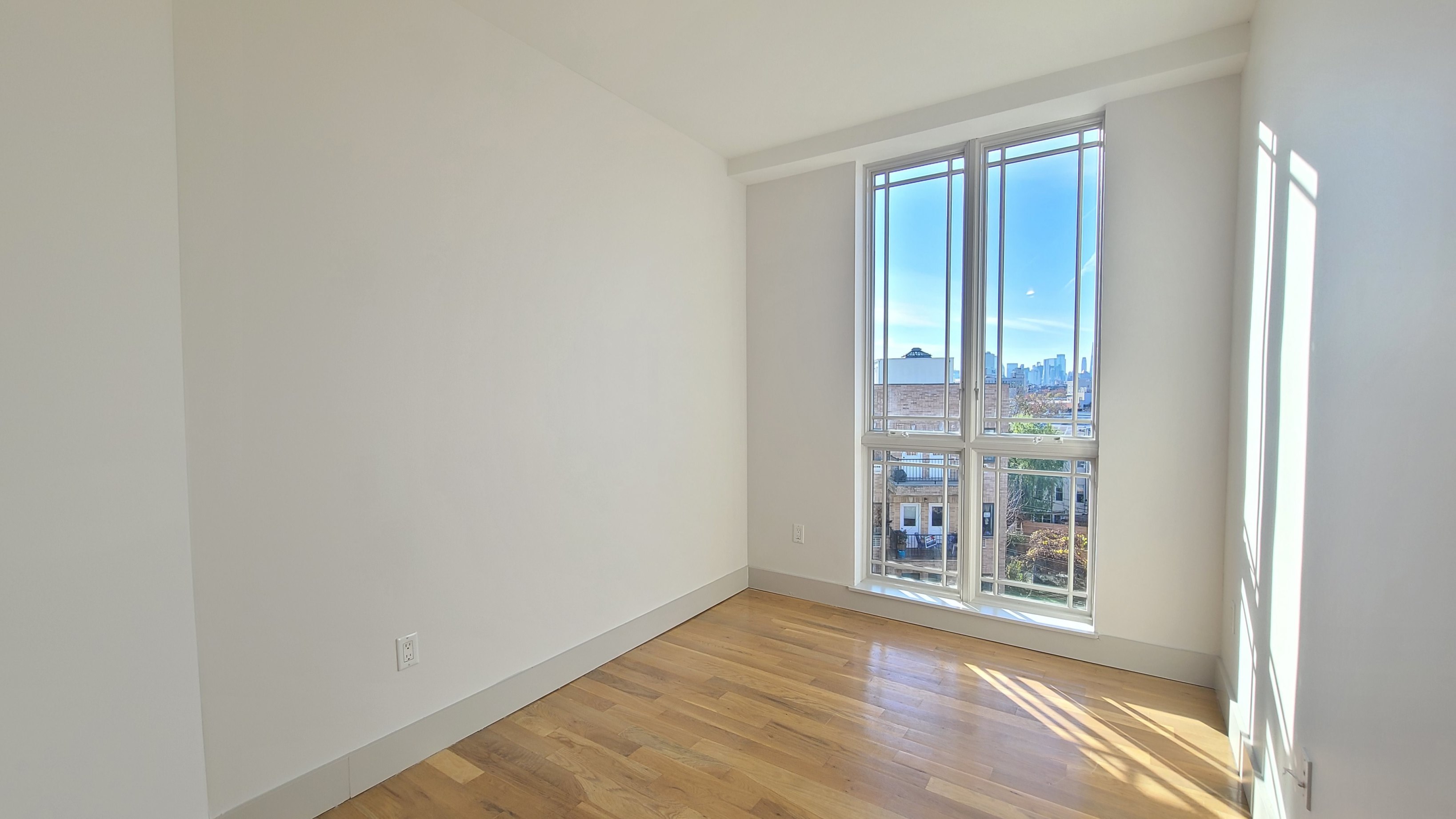 72 North Henry Street, Unit 4F Brooklyn, NY 11222 - Photo 4 of 13