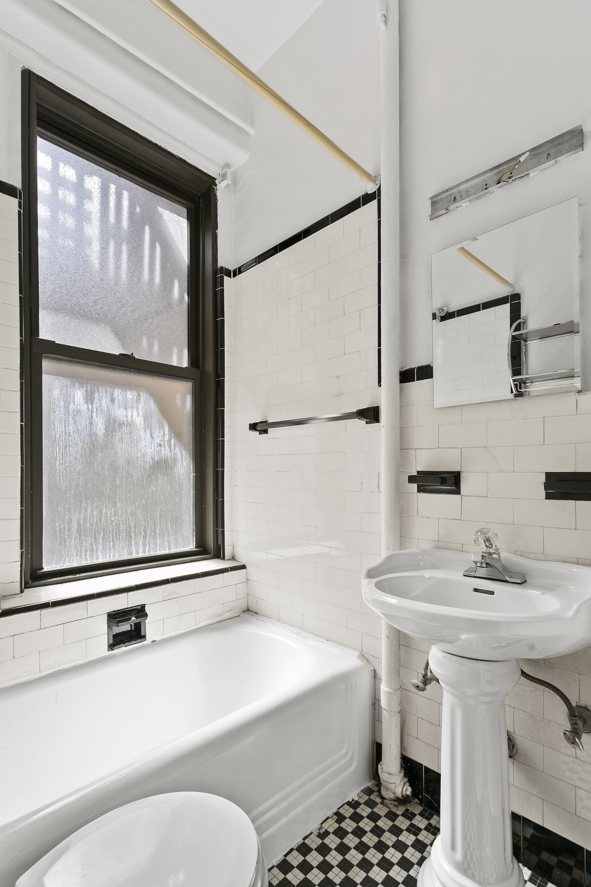 251 West 89th Street, Unit 3E Manhattan, NY 10024 - Photo 8 of 10