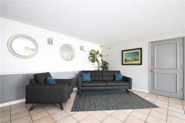 $510,000 | 2302 2nd Street, Unit 2D, Long Beach, CA 90803
