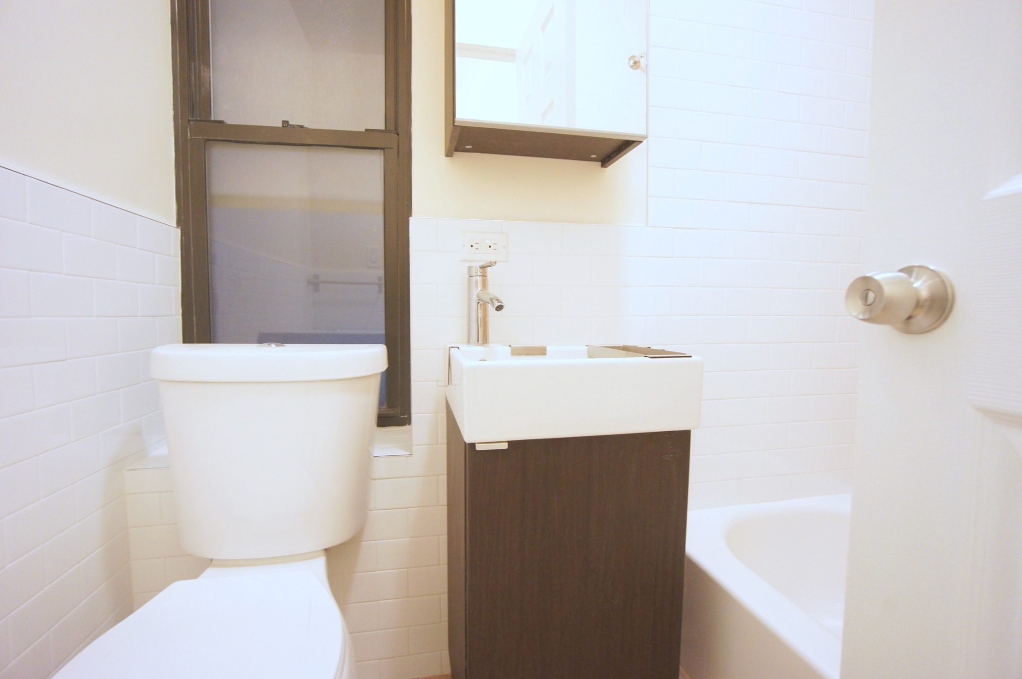 15 West 100th Street, Unit 2E Manhattan, NY 10025 - Photo 4 of 6