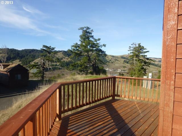94749 Jerrys Flat Road, Unit 9 Gold Beach, OR 97444 - Photo 5 of 14